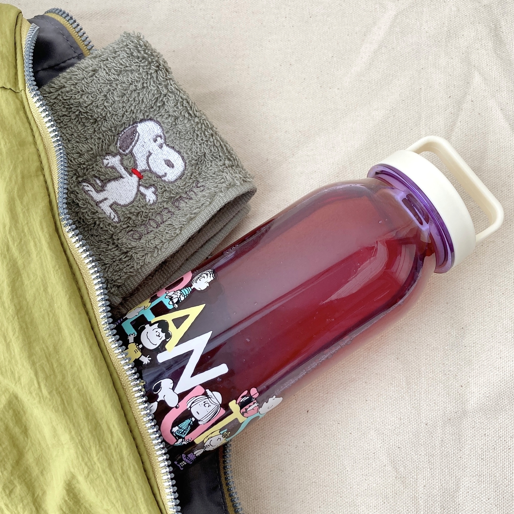 PLAZA(プラザ)で見つけたオススメの便利グッズ「スヌーピー PEANUTS クリアボトル GANG」