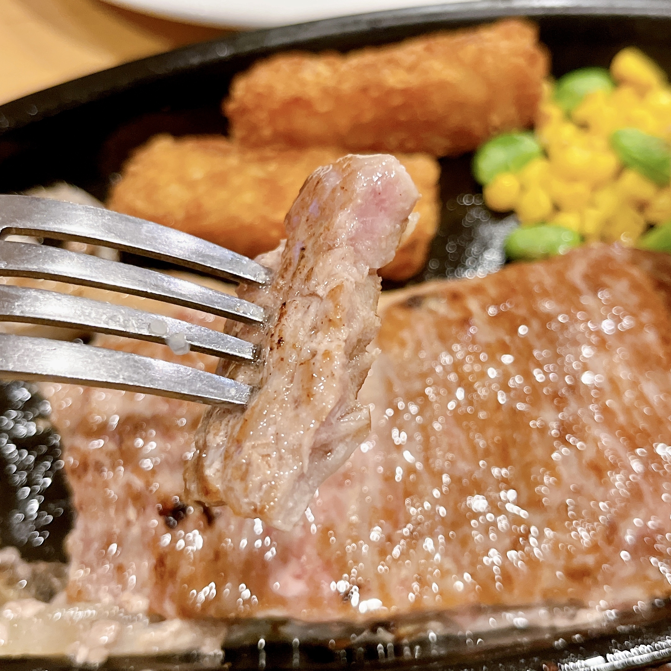 ガストの期間限定「サーロインステーキセット」