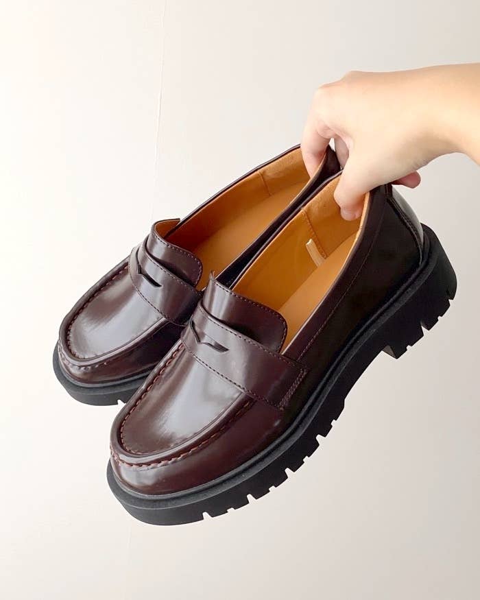 UNIQLO（ユニクロ）のおすすめアイテム「コンフィールタッチローファー」