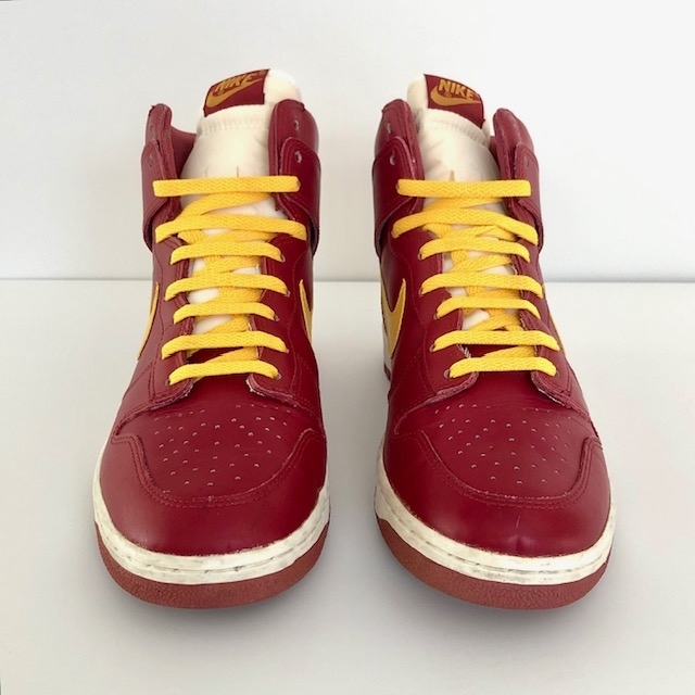 Nike Dunk 1-of-1 USC 1985 Sample Gifted by Sandy Bodecker Front