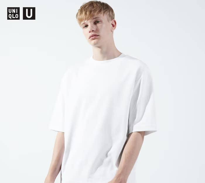 Uniqlo men's 2024 white t shirt