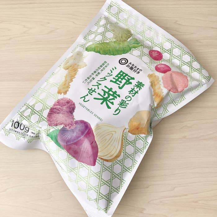 西友(SEIYU)のおすすめスナック「素材の彩り野菜ミックスせん 100g」