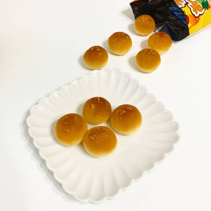 セブン-イレブンのおすすめお菓子「ブルボン チョコあ~んぱん しあわせキャラメル味」