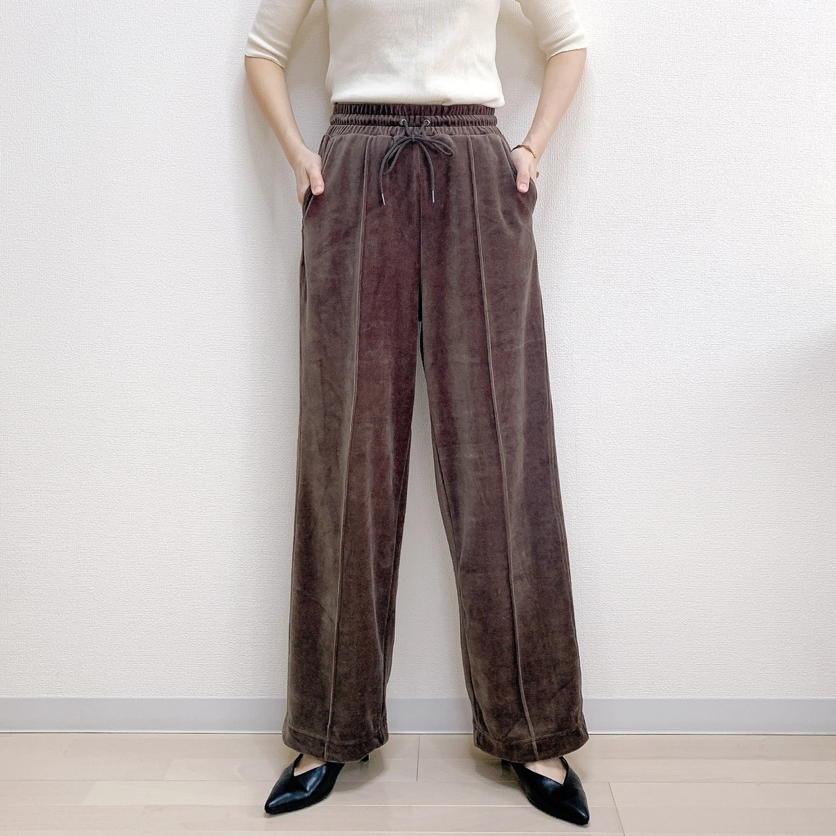 niko and…(ニコアンド)のおすすめのレディースアイテム「ラビットタッチベロアパンツ」