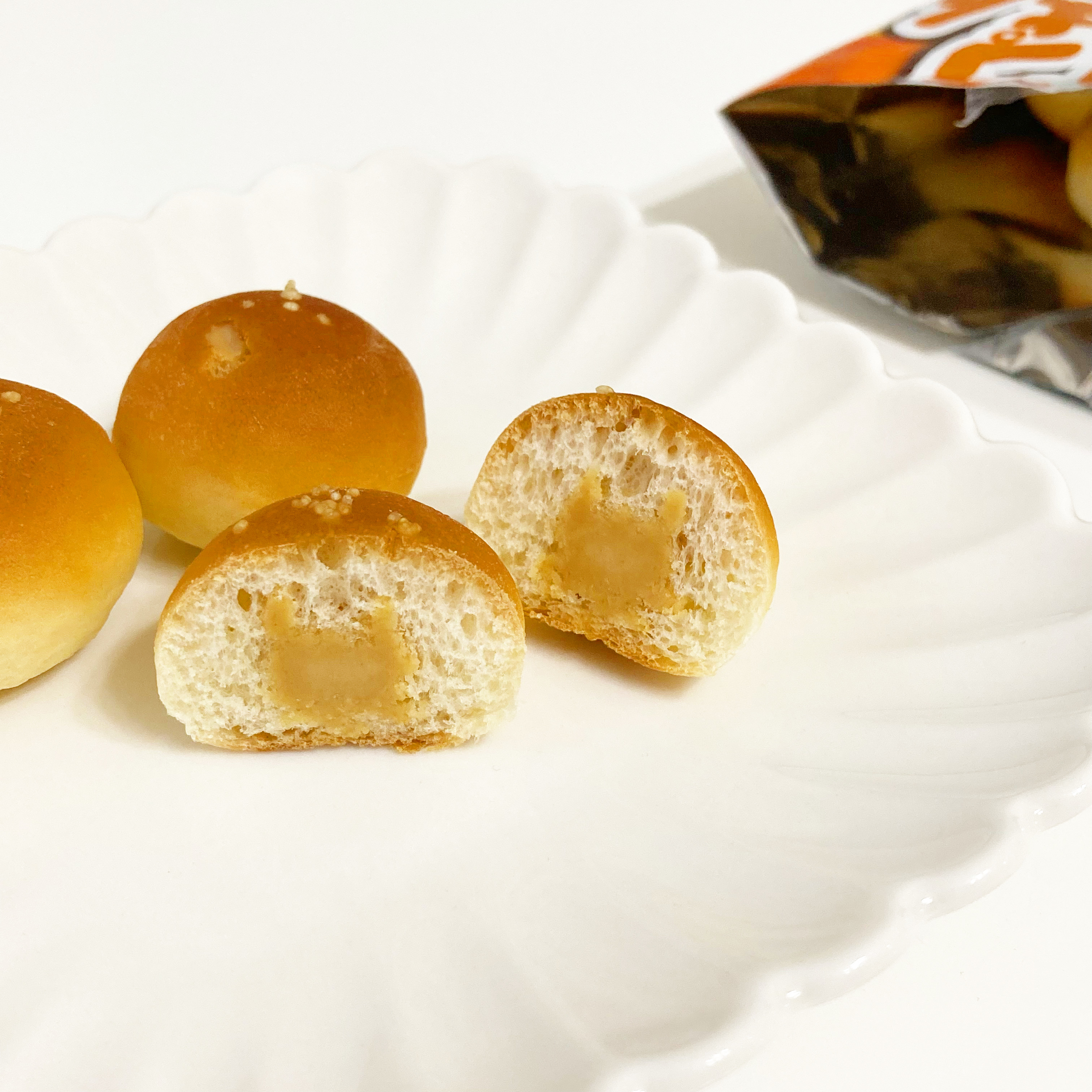 セブン-イレブンのおすすめお菓子「ブルボン チョコあ~んぱん しあわせキャラメル味」