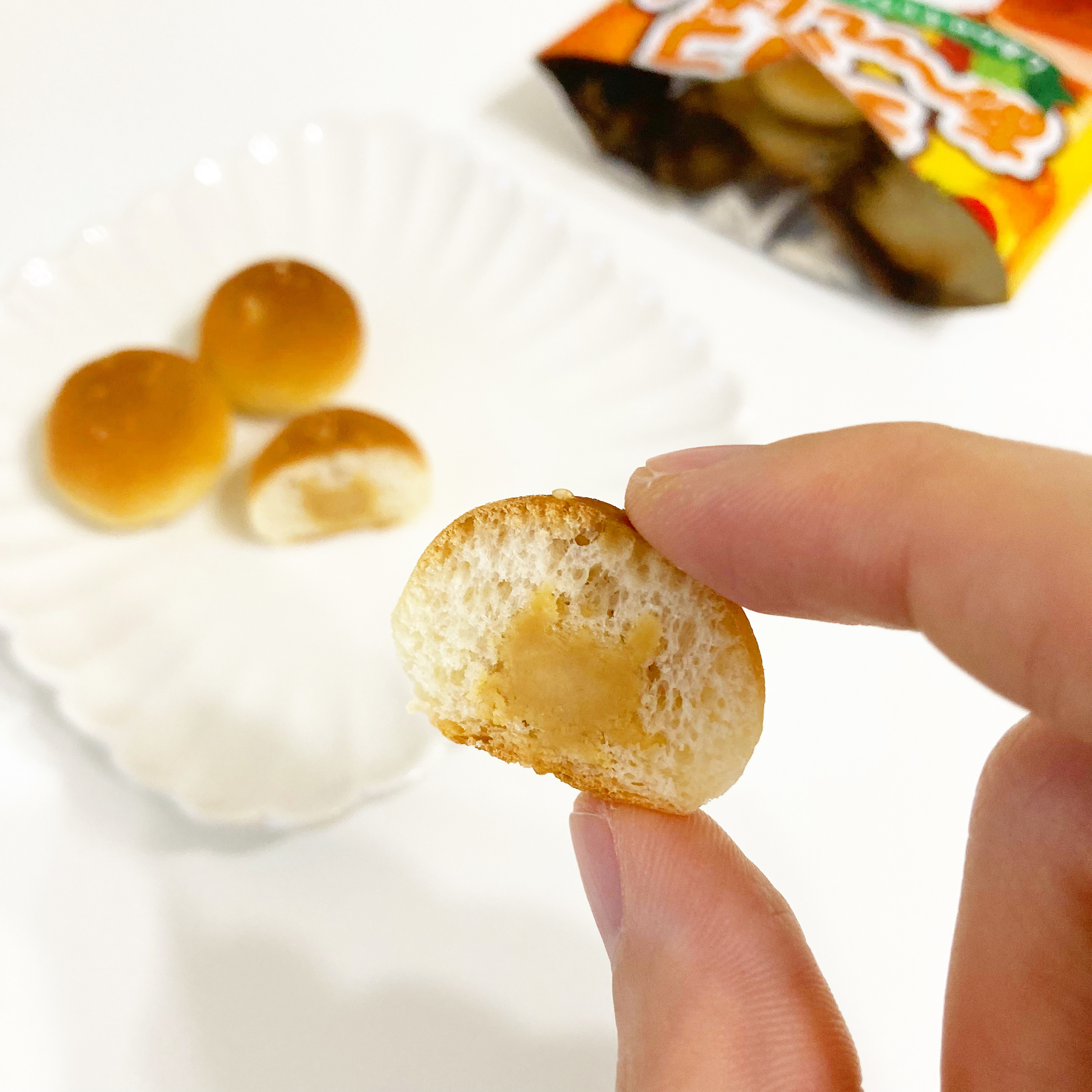 セブン-イレブンのおすすめお菓子「ブルボン チョコあ~んぱん しあわせキャラメル味」