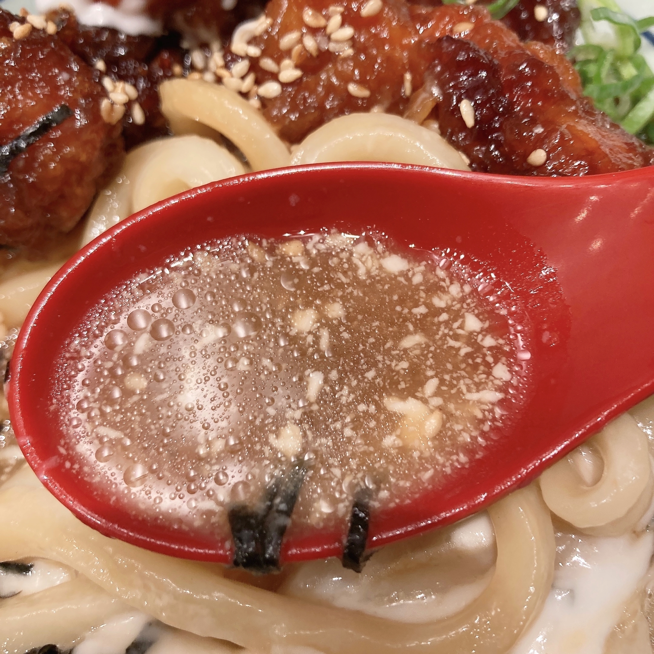 丸亀製麺のオススメの期間限定メニュー「てりやきタル鶏ぶっかけうどん」