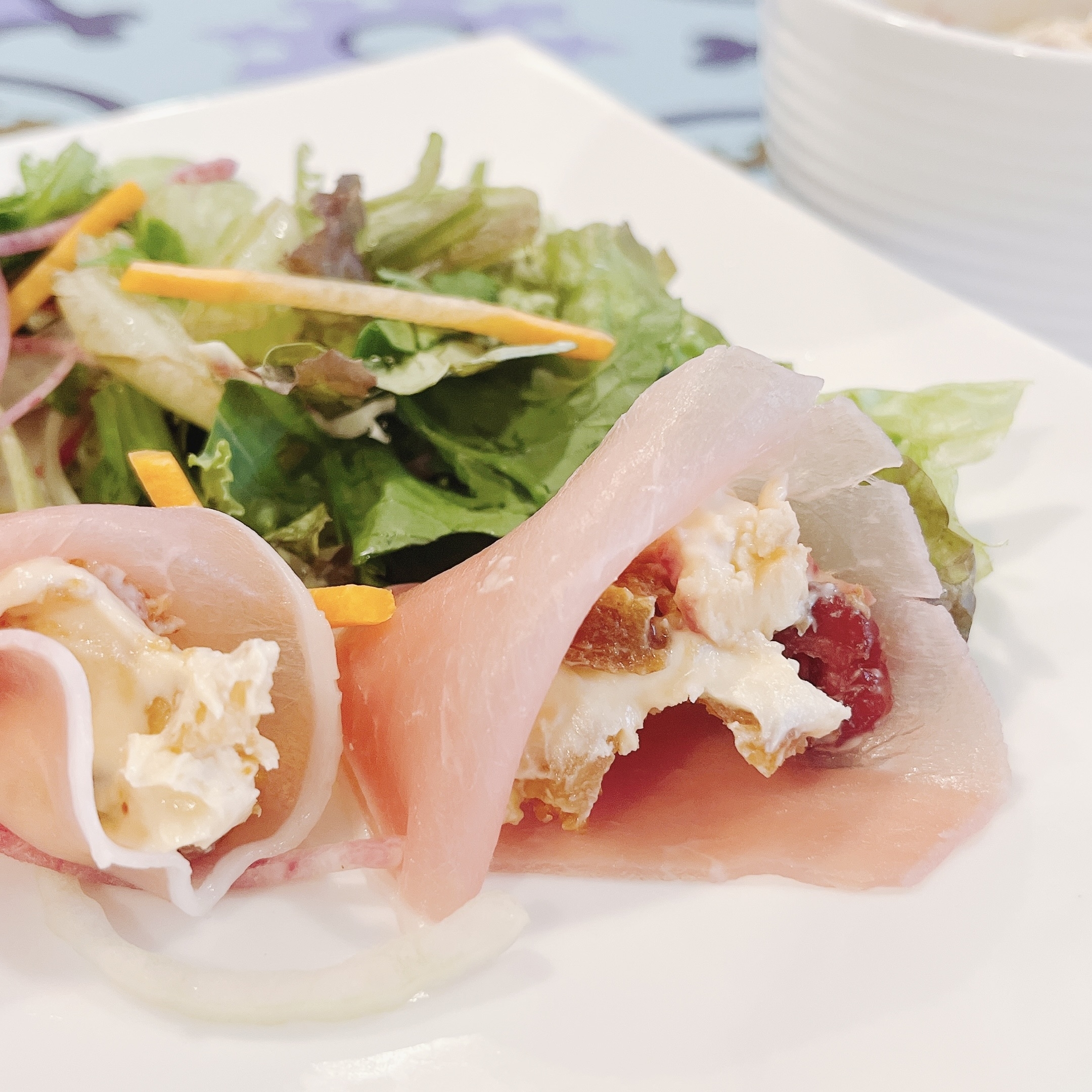 成城石井のオススメの商品「4種ドライフルーツのクリームチーズ」