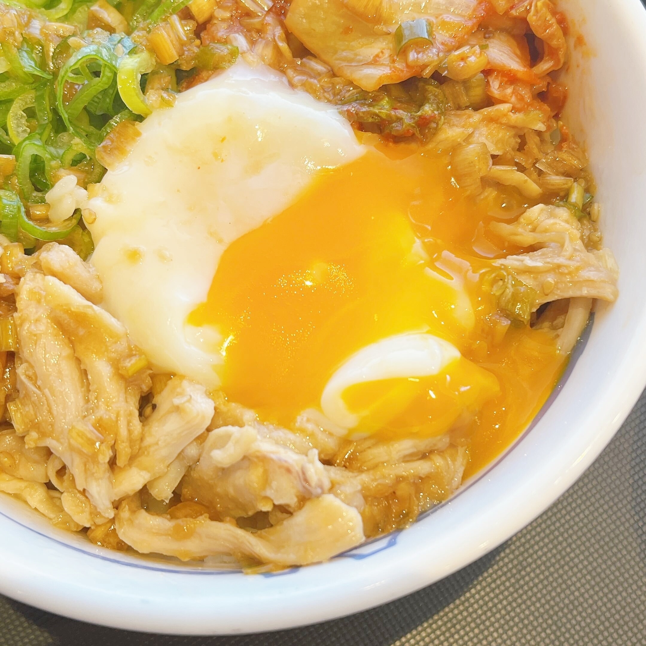 松屋のオススメの期間限定メニュー「鶏肉飯」