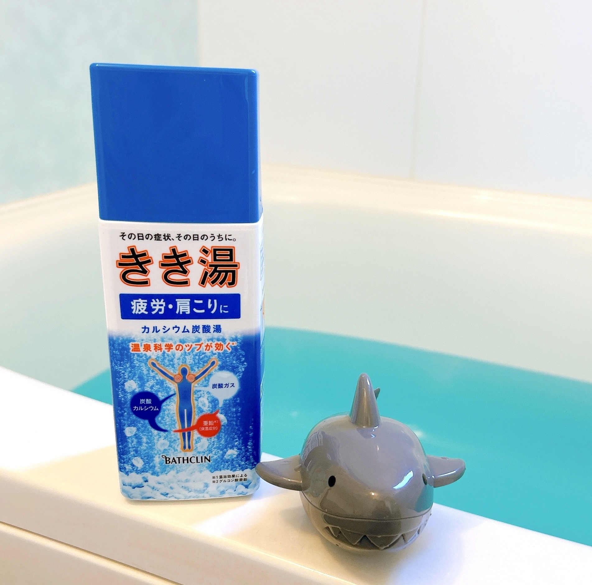 DAISO(ダイソー)のおすすめオモチャ「すすむシャーク」