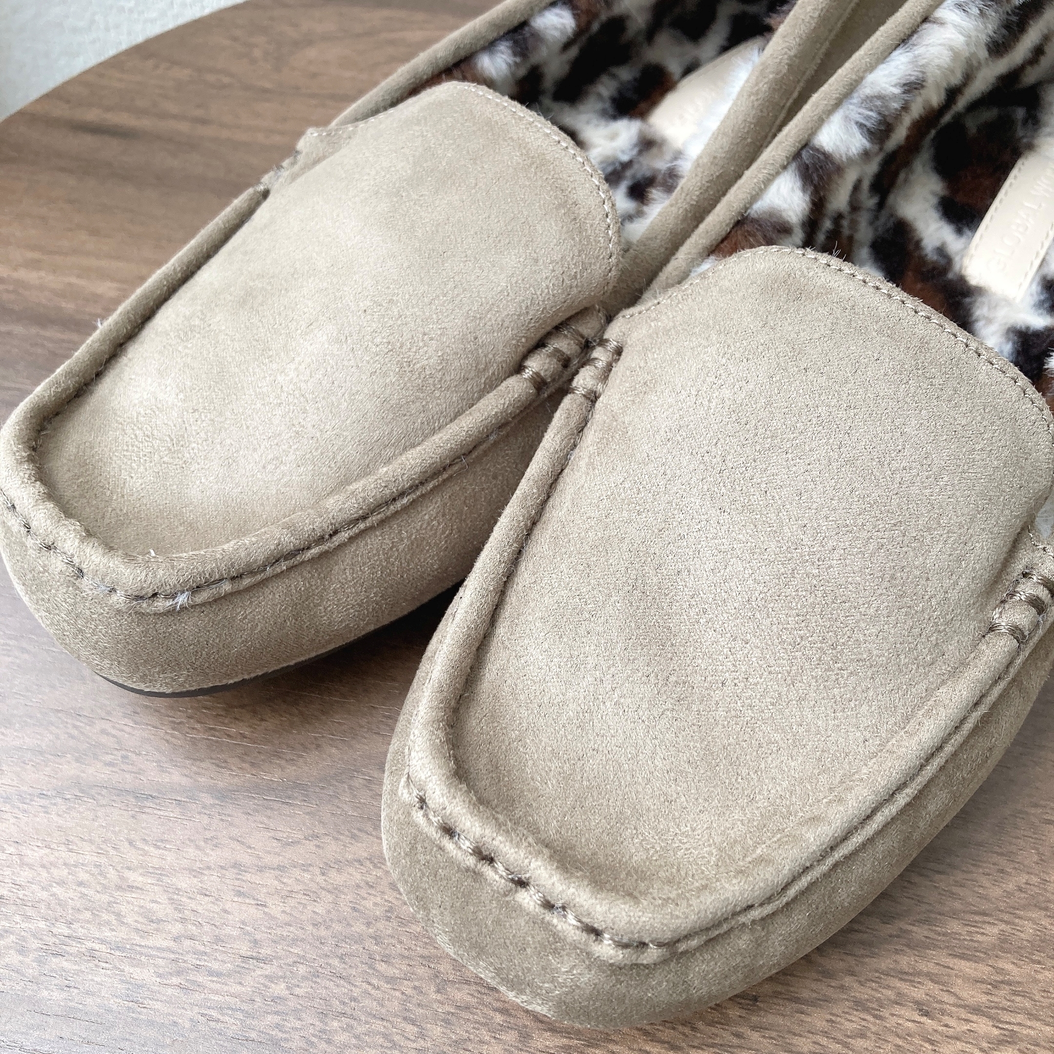 GLOBAL WORK(グローバルワーク)のオススメのシューズ「フワモコ撥水クッションモカシン」