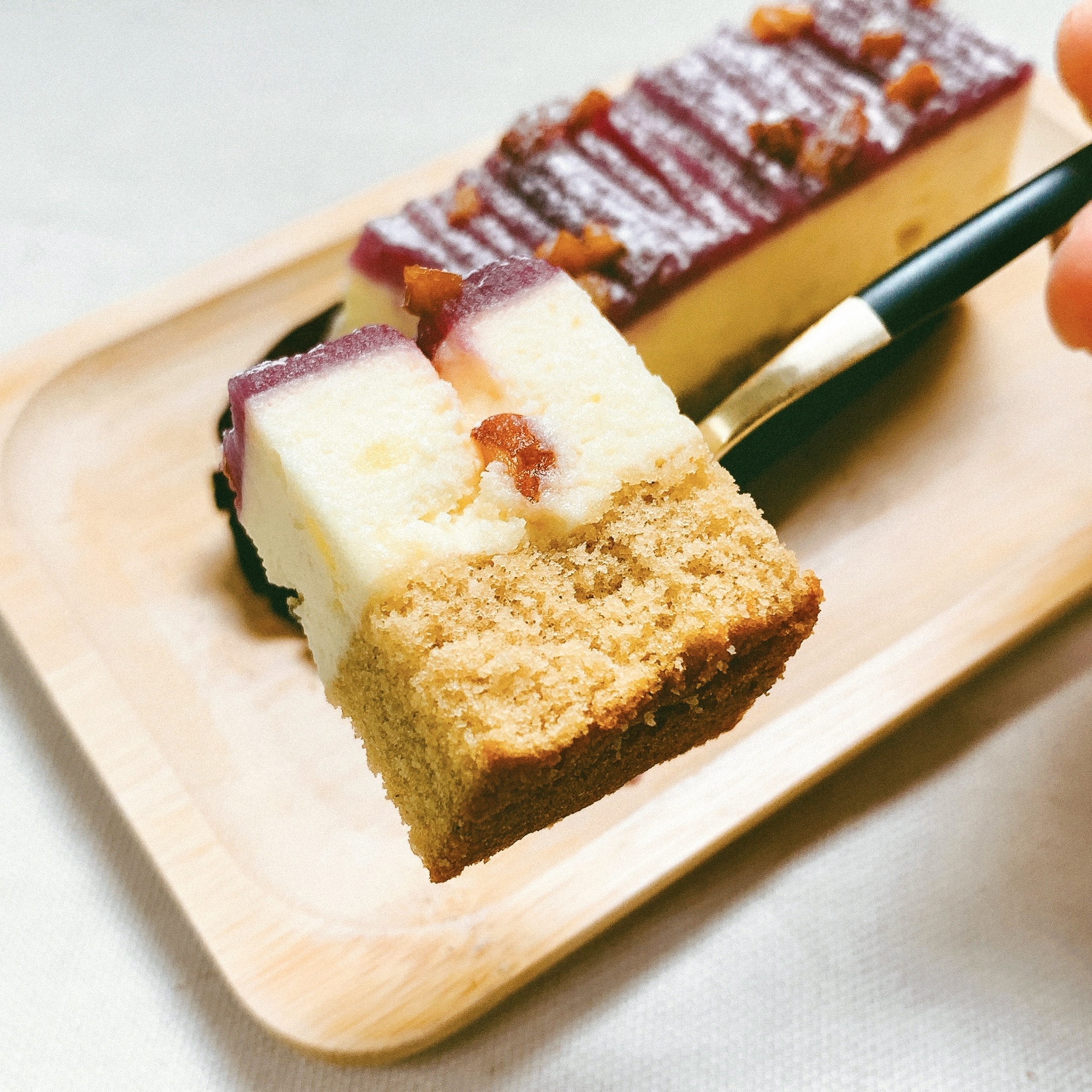 DOUTOR(ドトール)のおすすめのスイーツ「さつまいものケーキ~紫優と黄金芋~」