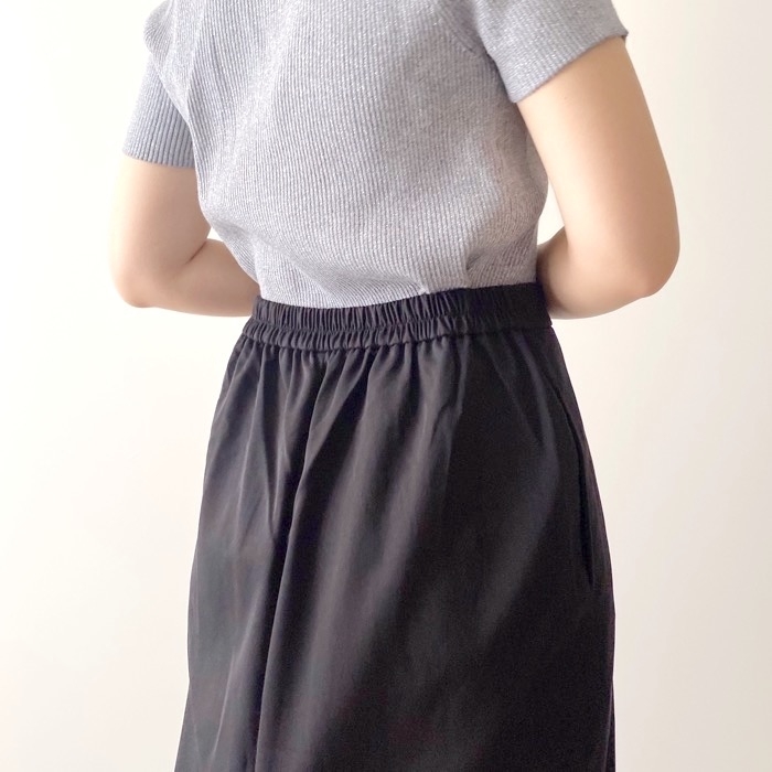 無印良品のオススメのスカート「再生ポリエステルタックスカート」