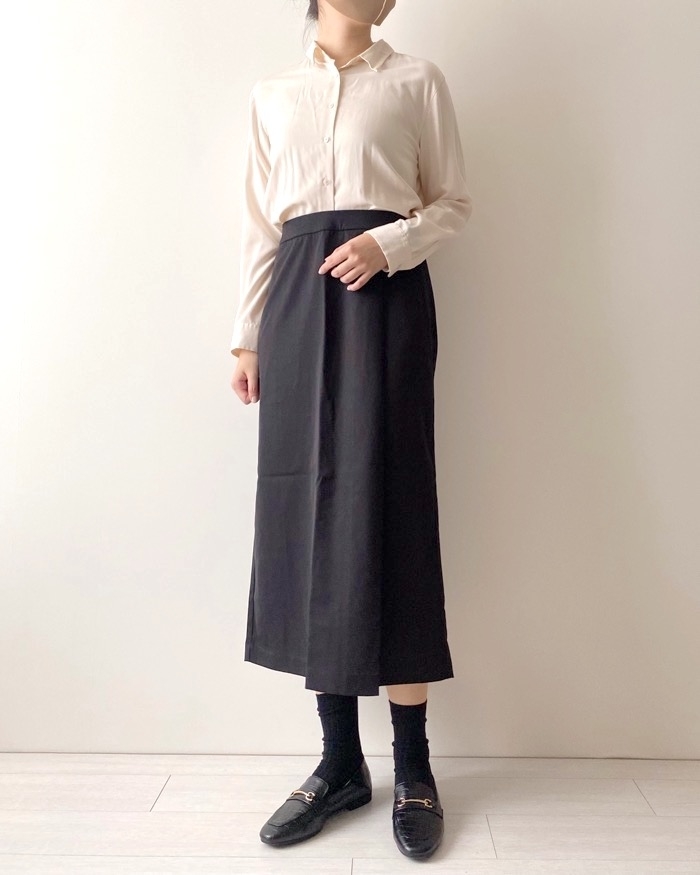 無印良品のオススメのスカート「再生ポリエステルタックスカート」