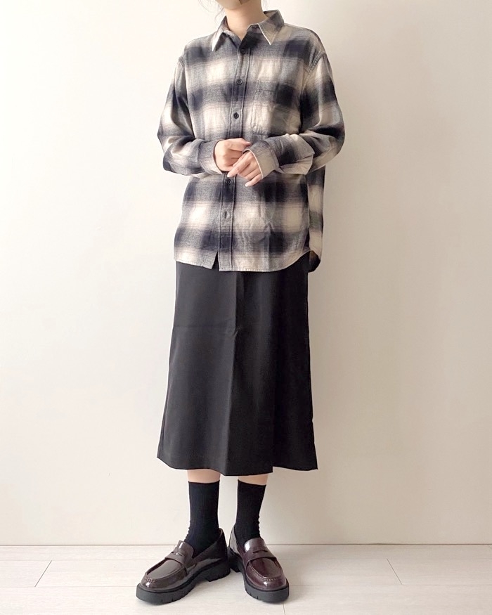 無印良品のオススメのスカート「再生ポリエステルタックスカート」