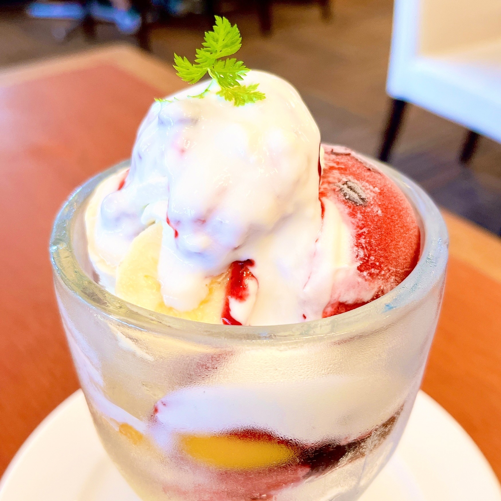 Royal Host(ロイヤルホスト)のオススメのスイーツ「ヨーグルトジャーマニー」