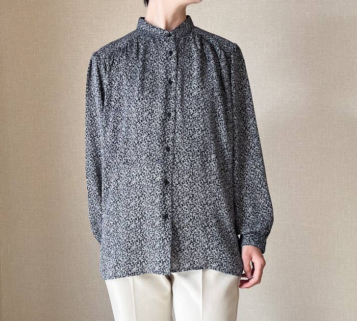 UNIQLO（ユニクロ）のおすすめアイテム「ボリュームスリーブプリントブラウス（長袖）」