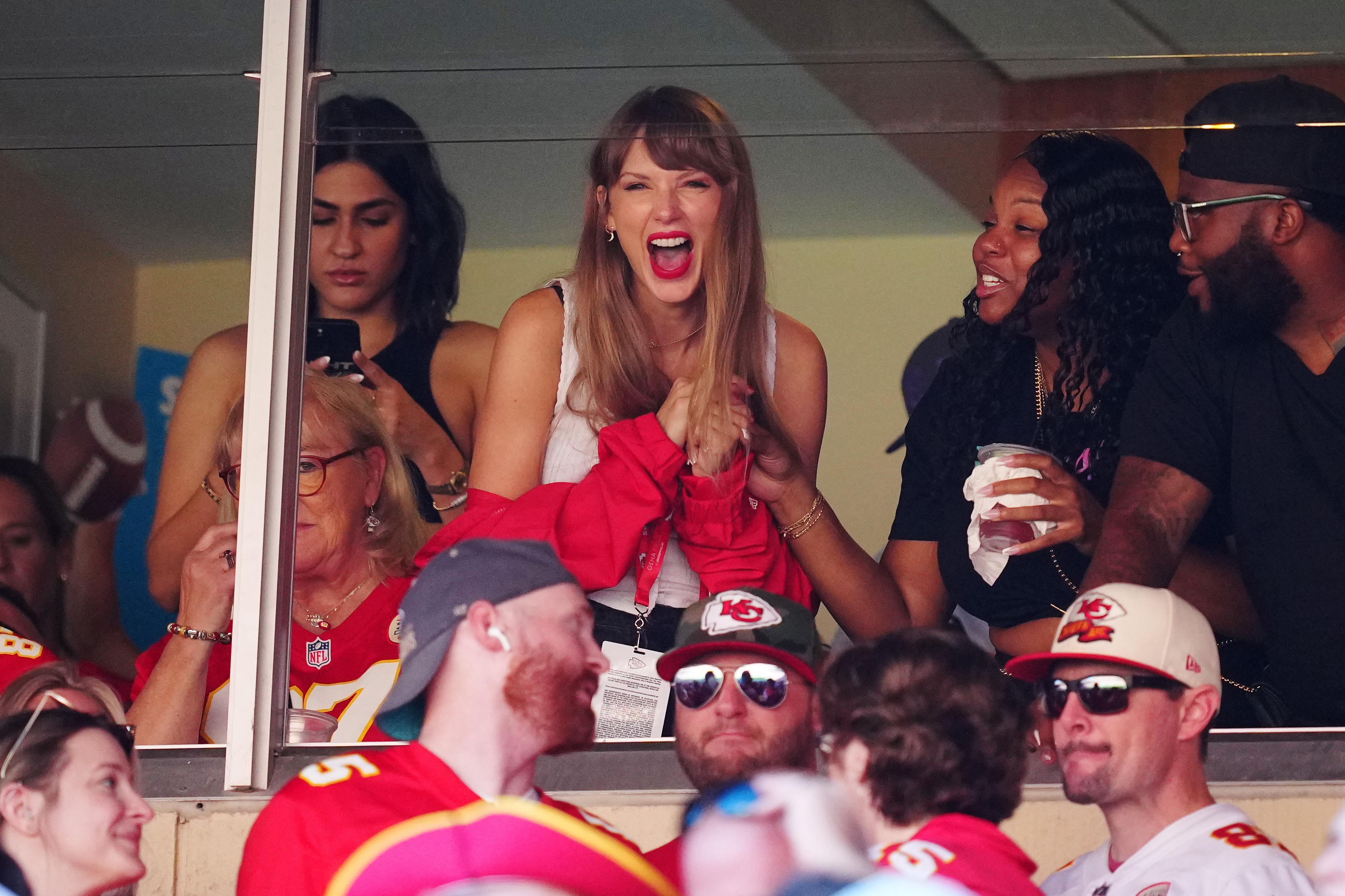 Chili's Has Perfect Response to Travis Kelce and Taylor Swift