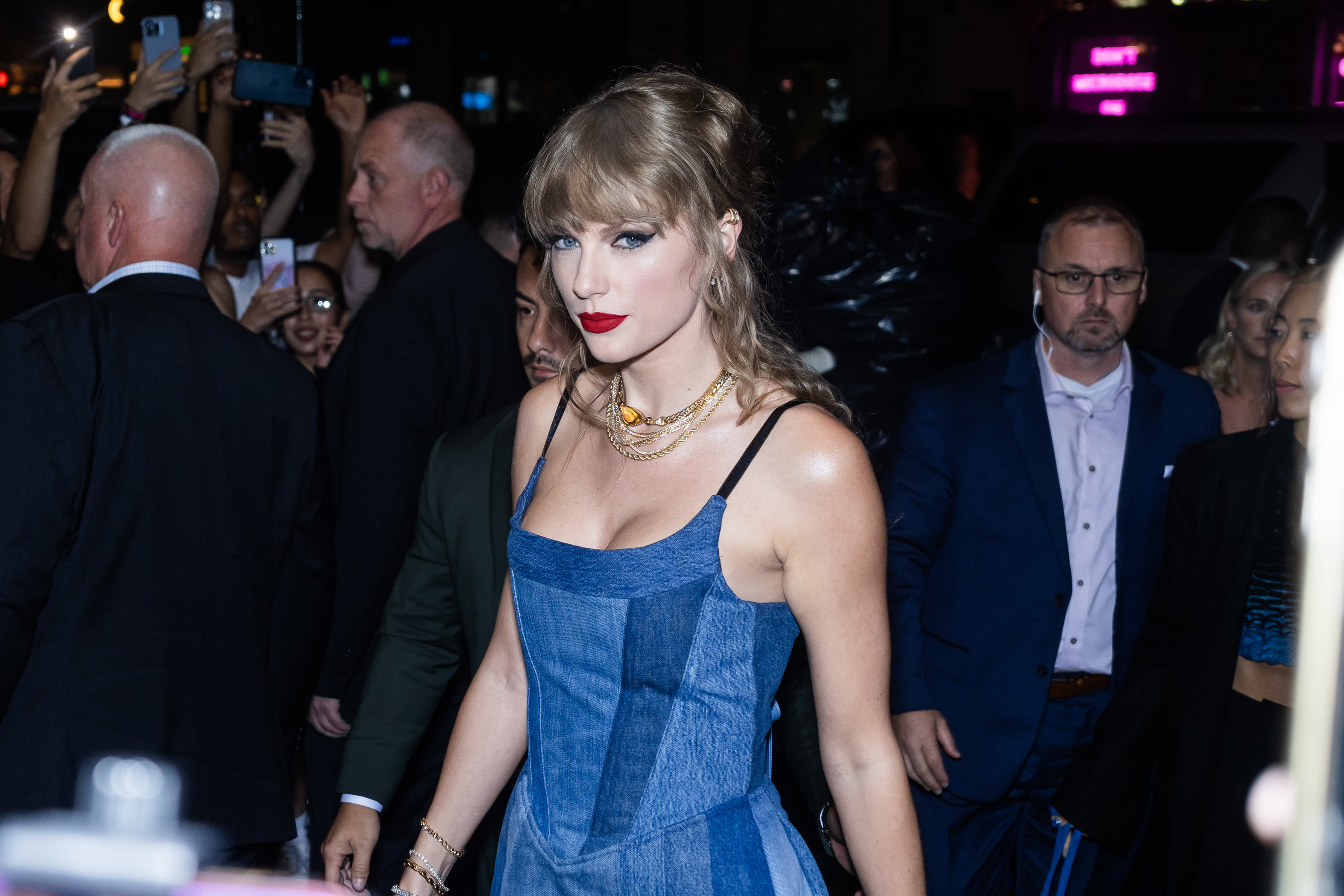 Closeup of Taylor Swift at an event