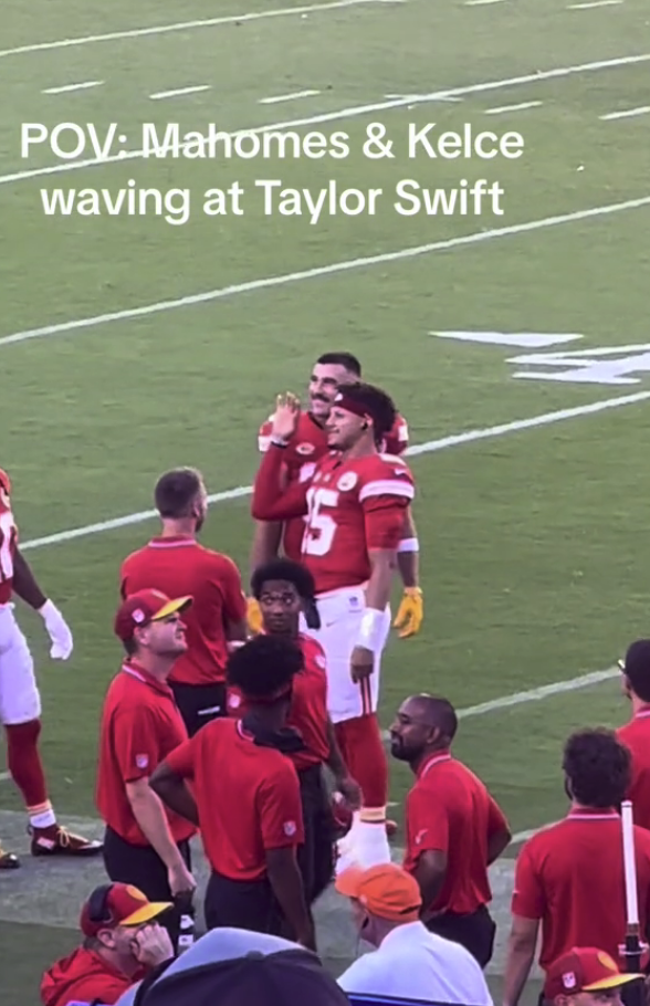 Taylor Swift & Travis Kelce Surface on East Coast Ahead of Chiefs Game