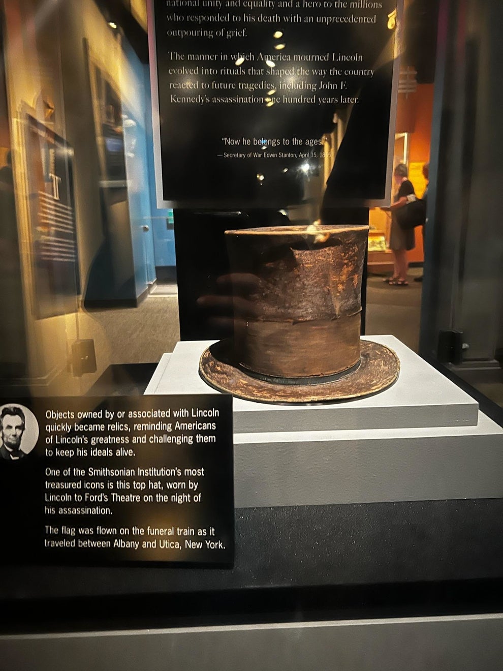 Abe Lincoln's top hat