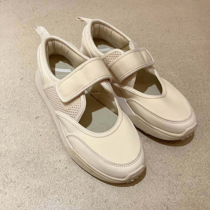 ZARA(ザラ)のおすすめ靴「バレエ フラット スニーカー」