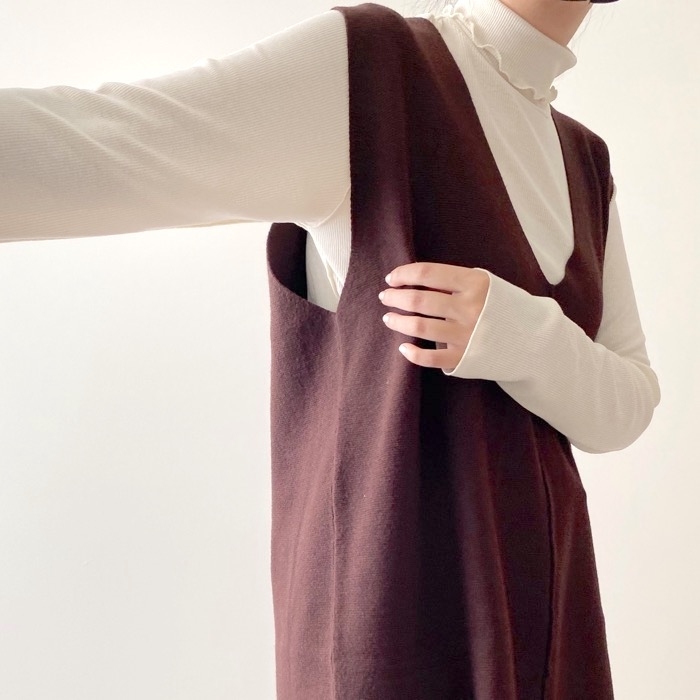 無印良品のおすすめアイテム「洗えるミラノリブ編みロングベスト」