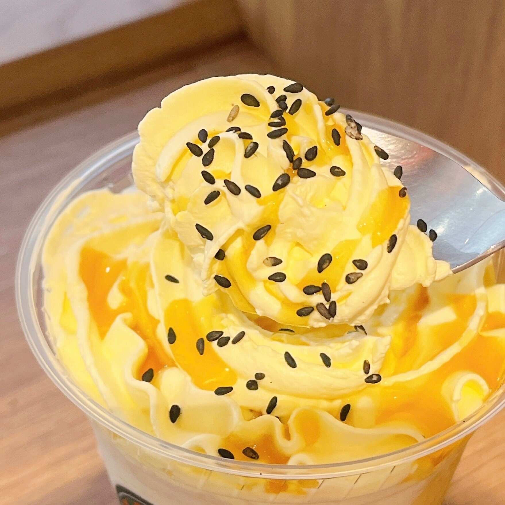 TULLY'S COFFEE(タリーズコーヒー)のおすすめのドリンク「OIMOティーシェイク」