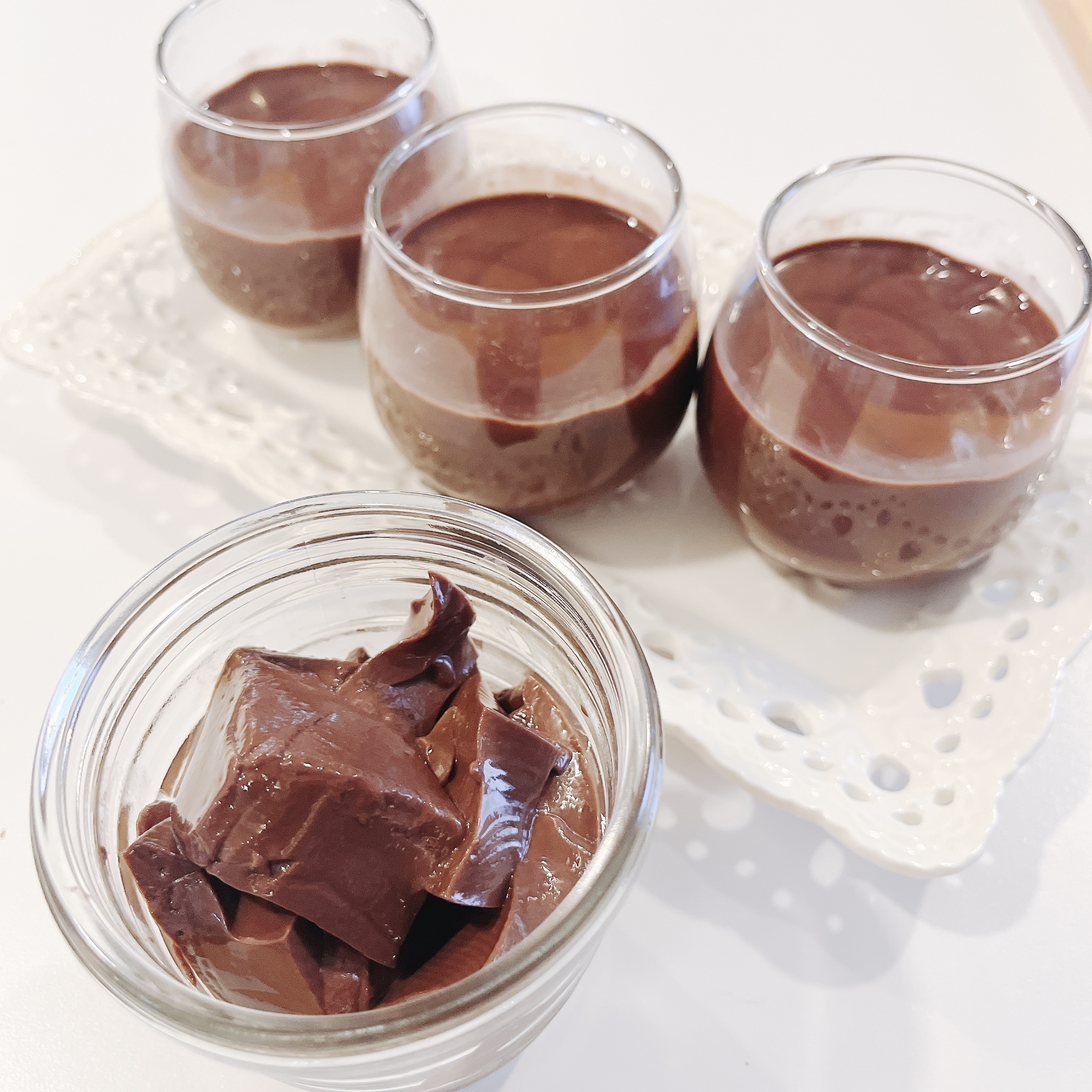 業務スーパーのおすすめフード「チョコババロア」