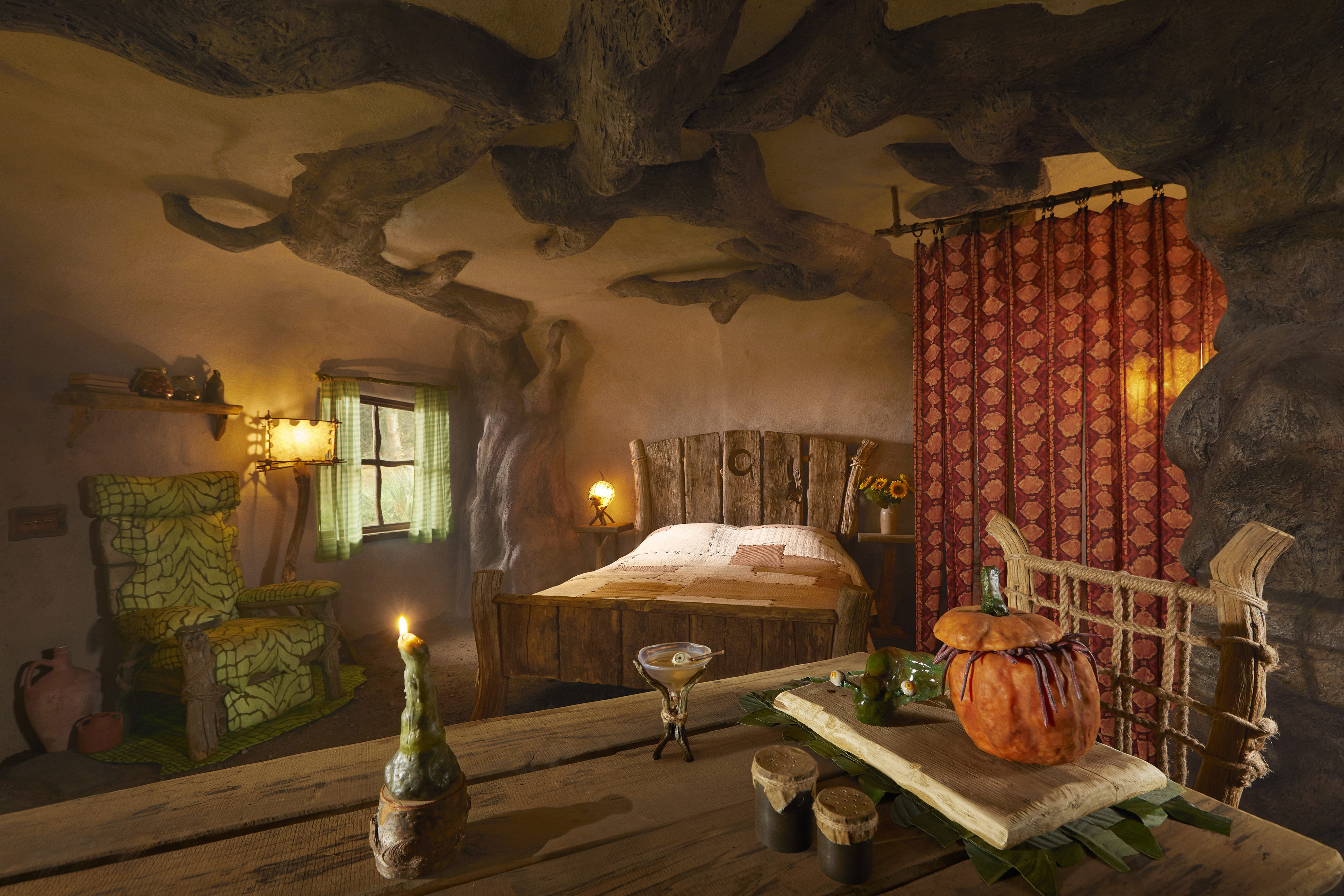 The bedroom at Shrek&#x27;s Swamp