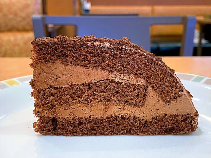 サイゼリアのおすすめスイーツ「チョコレートケーキ」