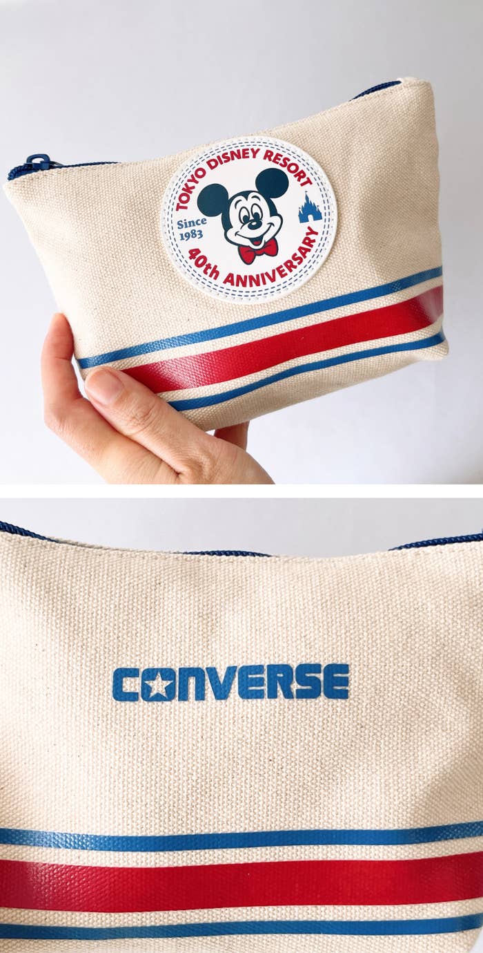 東京ディズニーリゾートのおすすめグッズ「ポーチ（CONVERSE）」