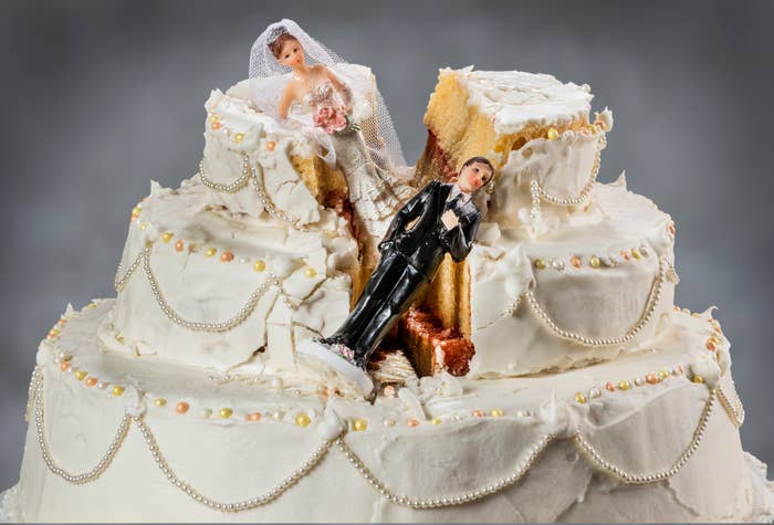 A messed-up wedding cake