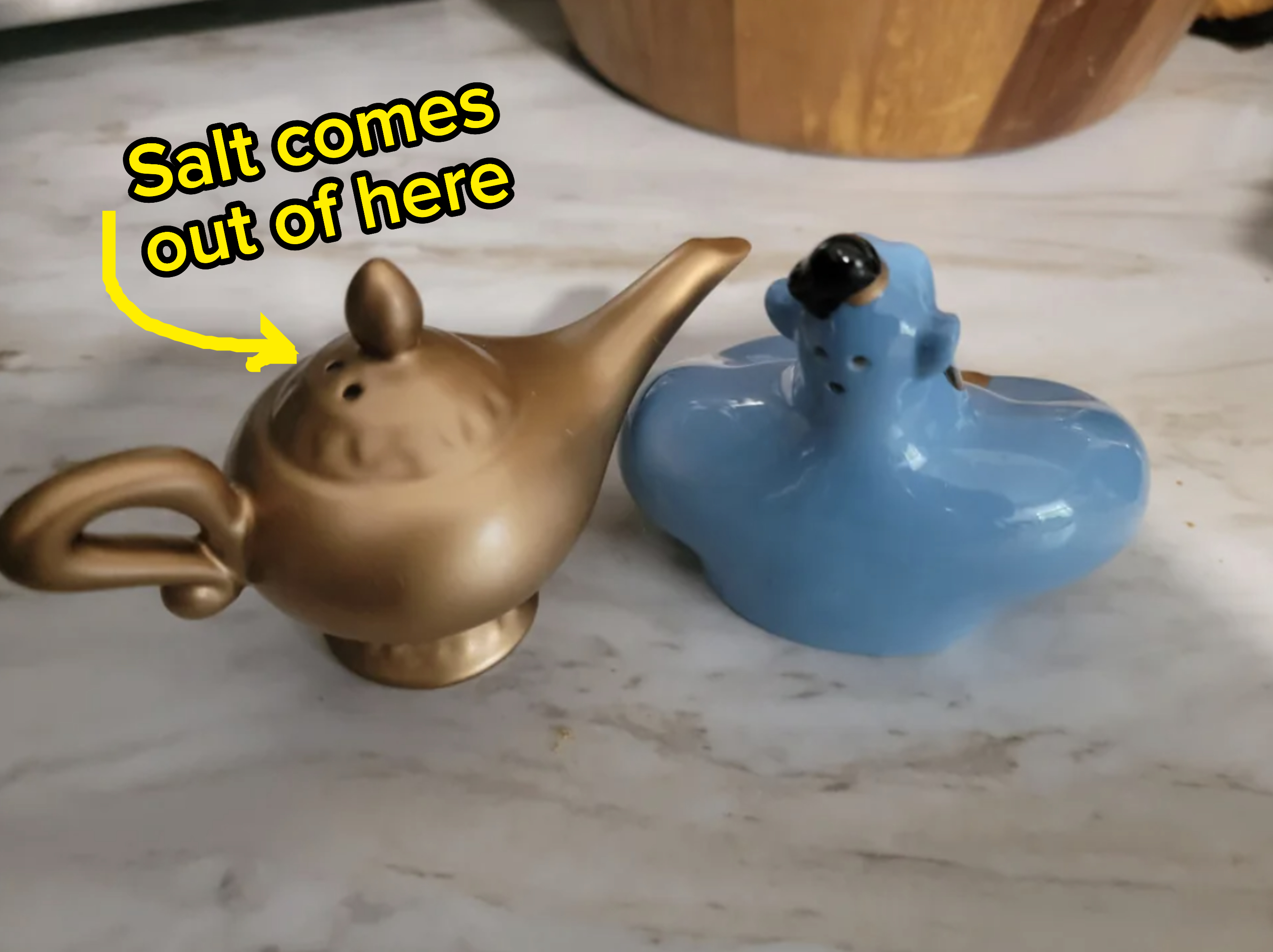 Aladdin-themed salt and pepper shakers