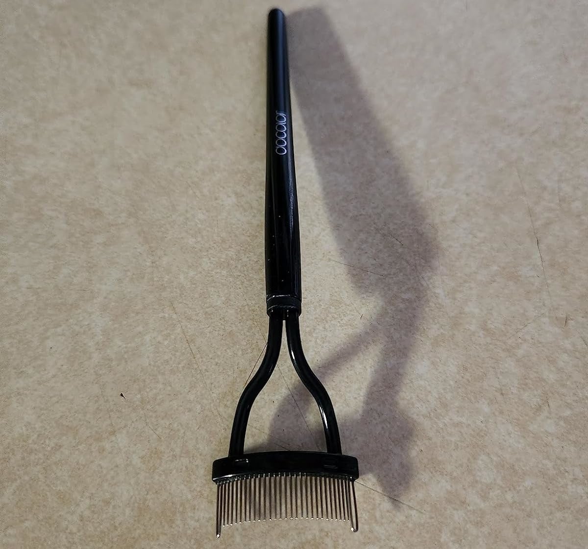 Reviewer’s photo of black eyelash comb