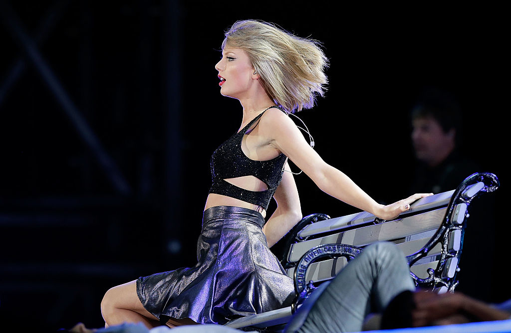 Taylor onstage at the 1989 World Tour in 2014.