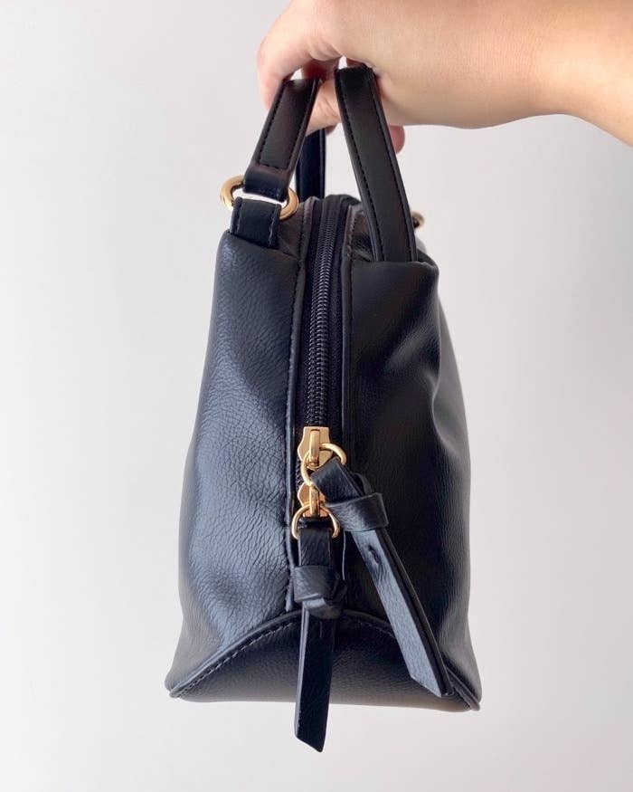 グローバルワークのオススメのバッグ「スぺ軽お財布ショルダー」