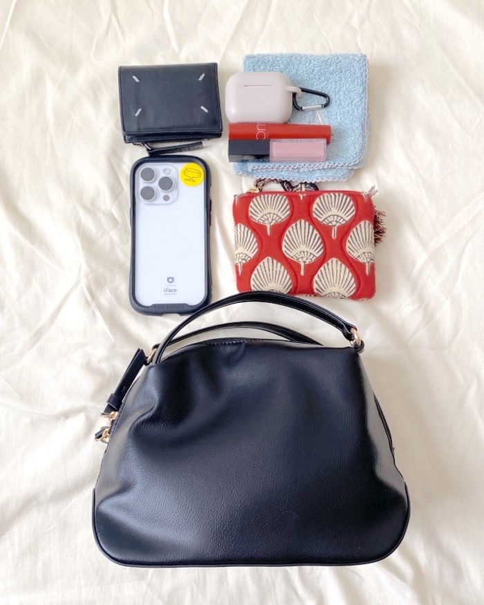 グローバルワークのオススメのバッグ「スぺ軽お財布ショルダー」