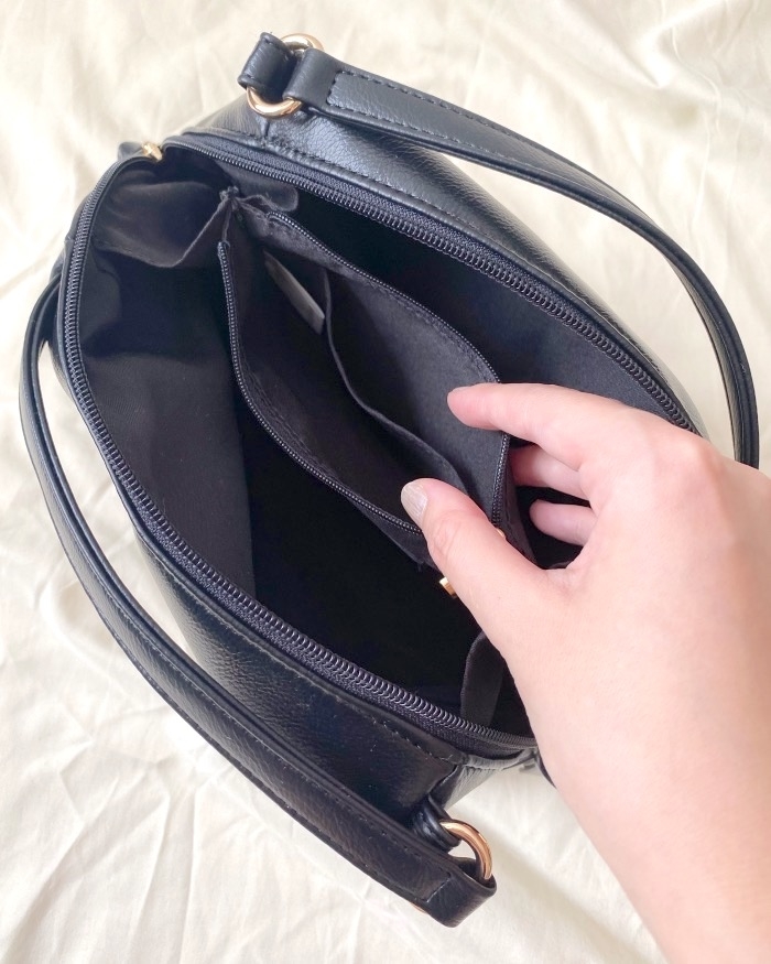 グローバルワークのオススメのバッグ「スぺ軽お財布ショルダー」