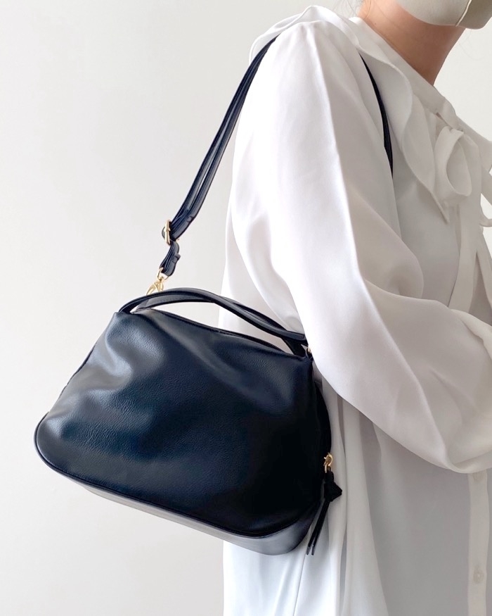 グローバルワークのオススメのバッグ「スぺ軽お財布ショルダー」