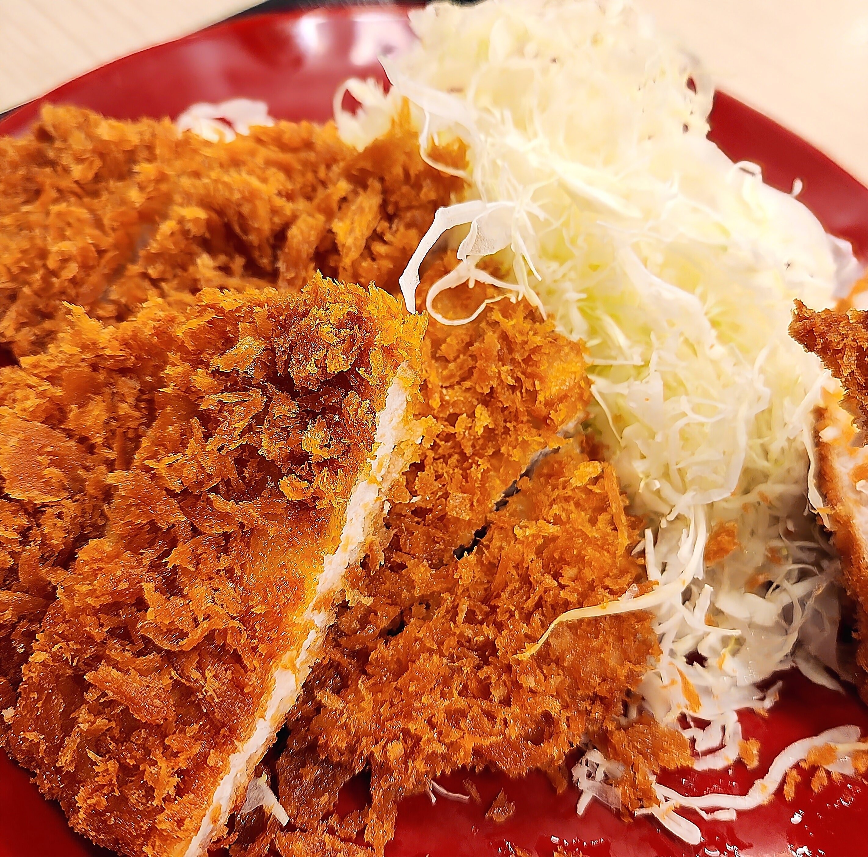 かつやのおすすめメニュー「ダブルロースカツ定食」