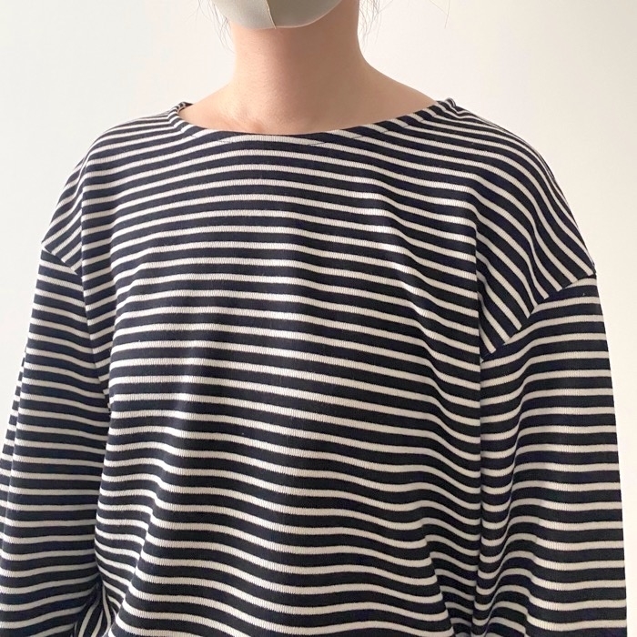 GU（ジーユー）のおすすめトップス「ワイドスリーブT（長袖）（ボーダー）Q+E」