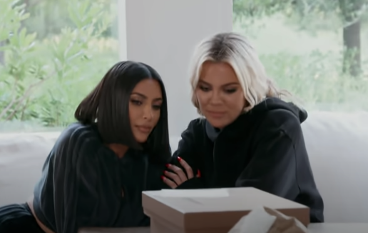 Close-up of Kim and Khloé sitting together