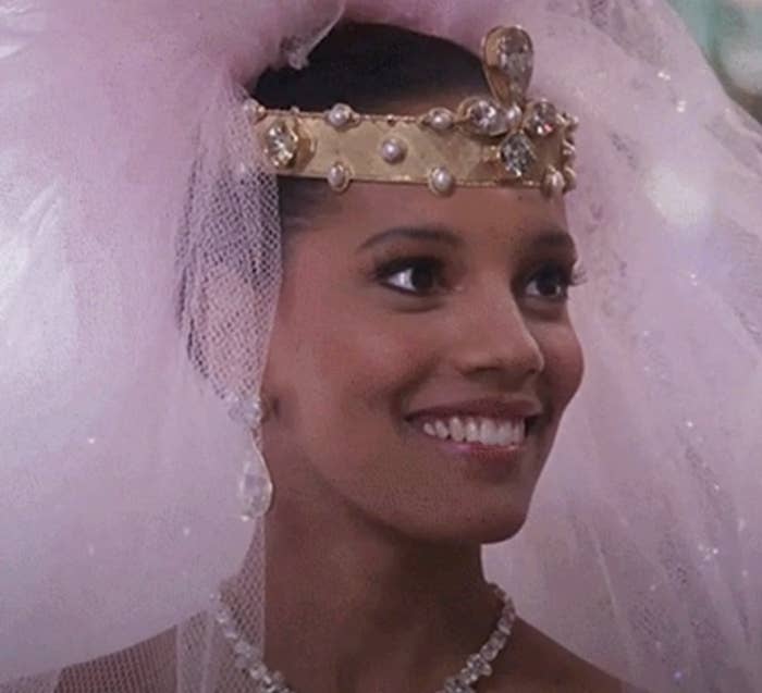 Shari Headley in &quot;Coming to America&quot;