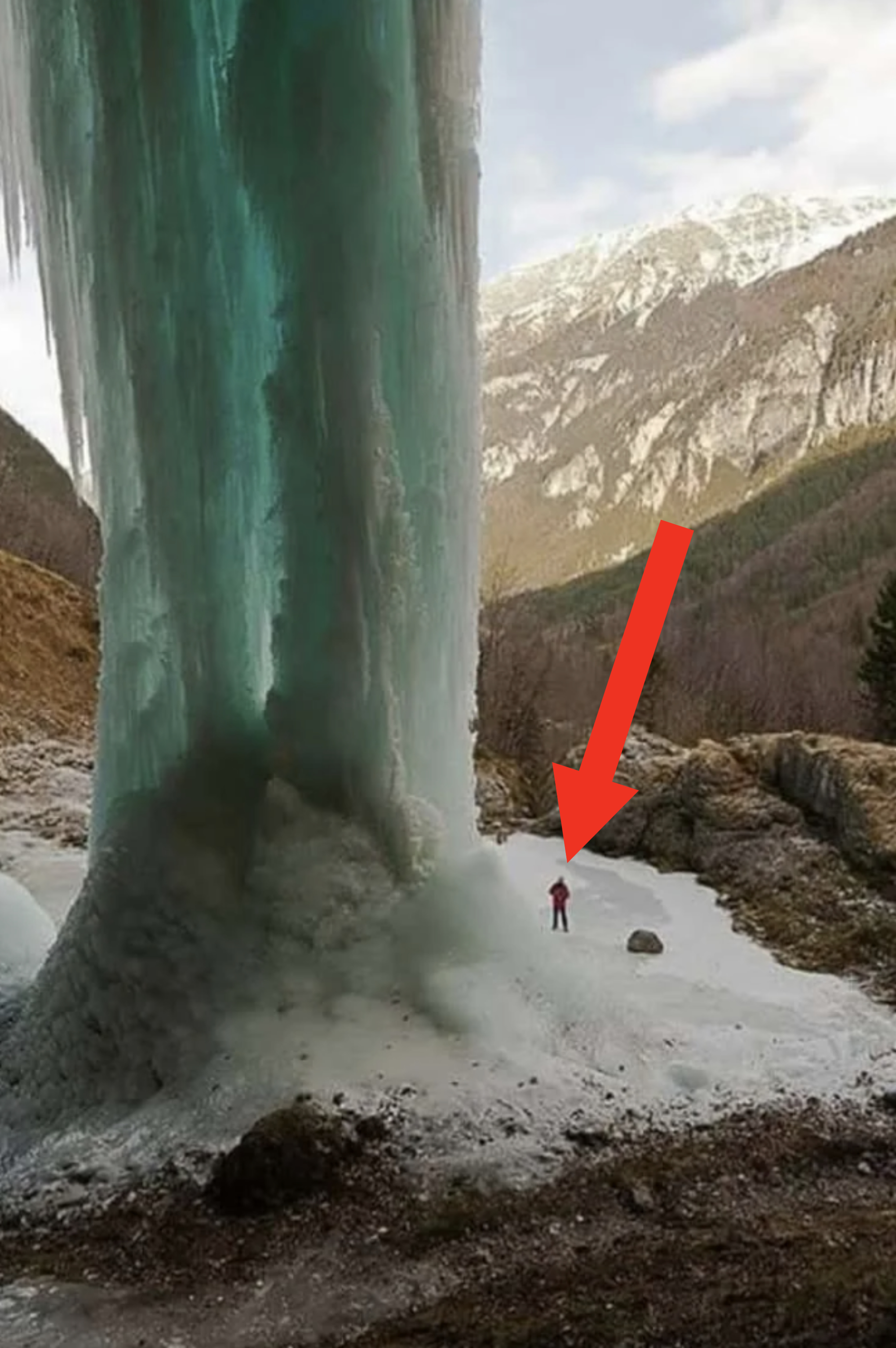 A massive ice fall