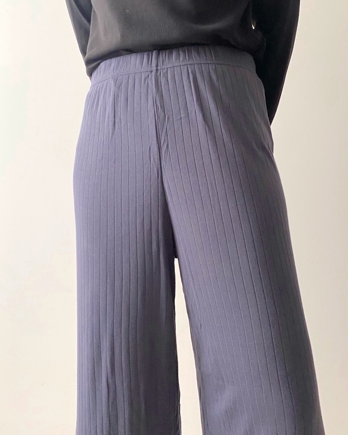 無印良品のオススメのパンツ「ワイドリブ ロングパンツ」