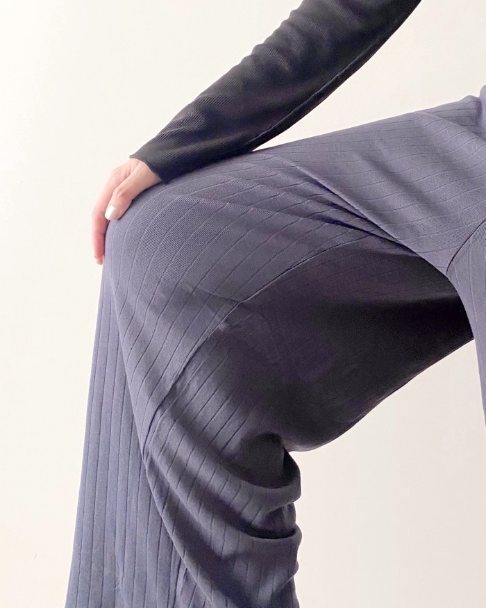 無印良品のオススメのパンツ「ワイドリブ ロングパンツ」