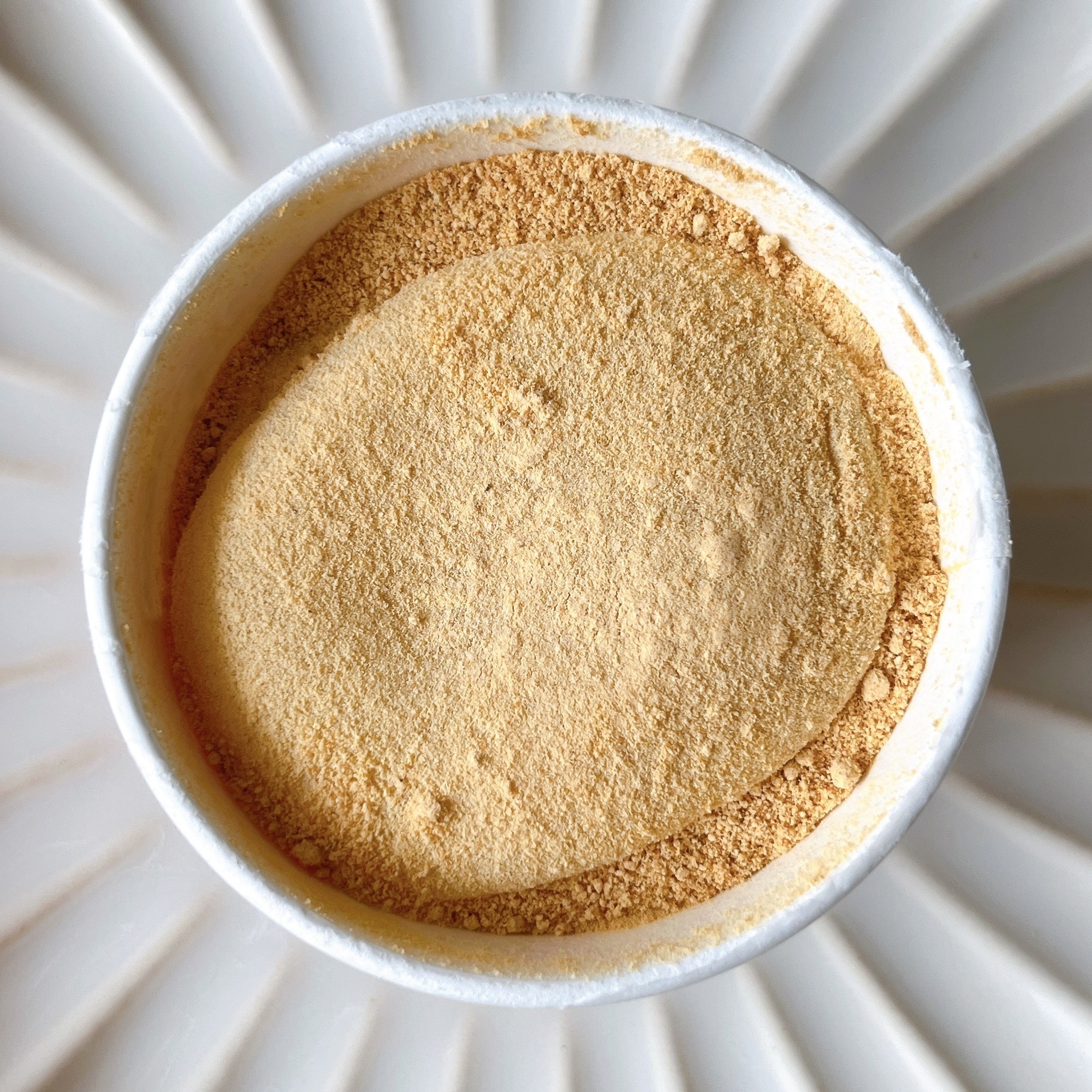 セブンイレブンのオススメのスイーツ「ハーゲンダッツ 華もち 吟撰きなこ黒みつ」