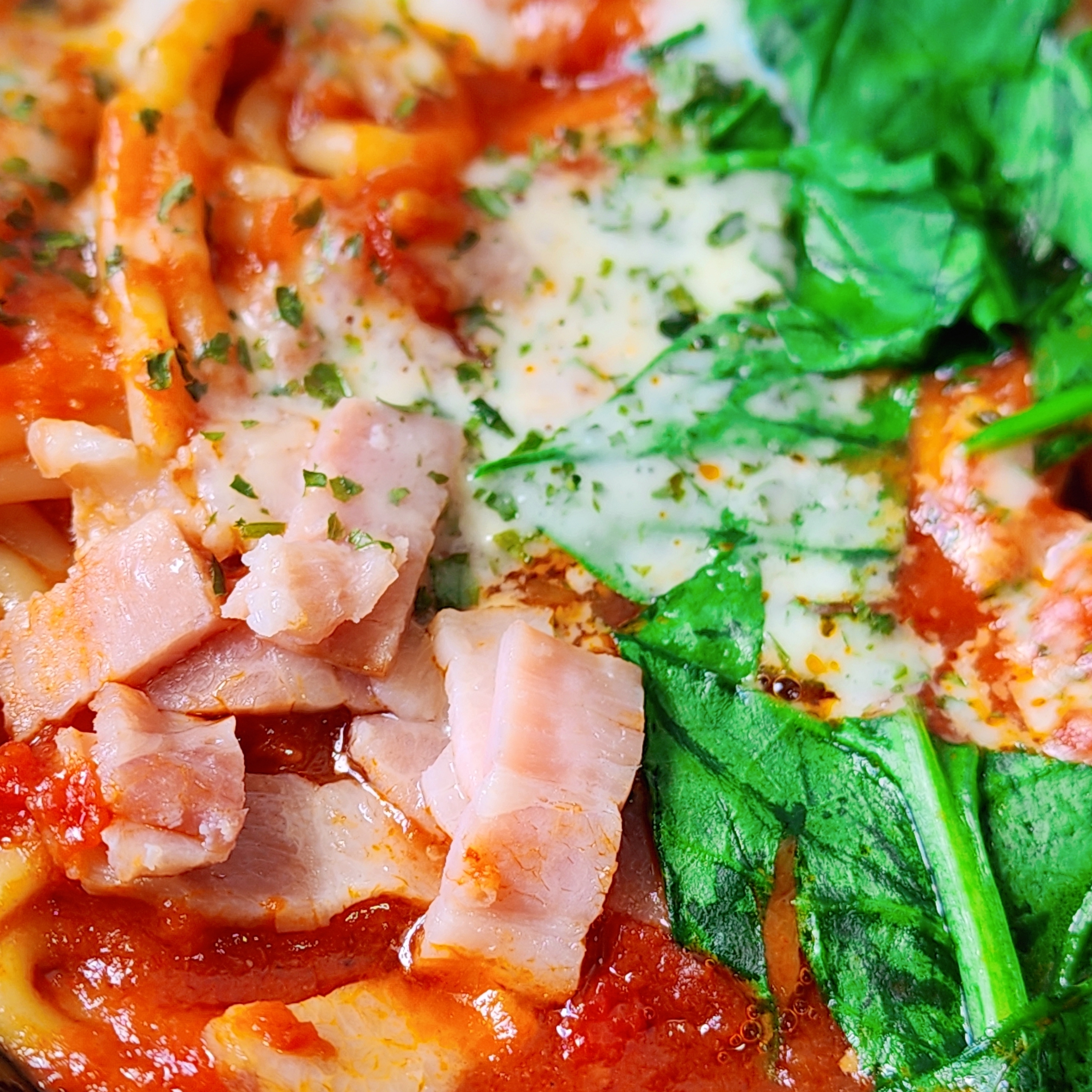 LAWSON(ローソン)のおすすめフード「ホッとな スープパスタ〜ベーコンとピリ辛トマト〜」