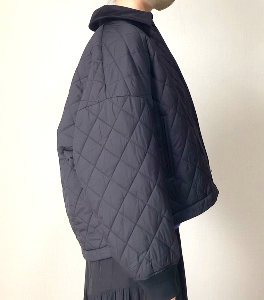 ユニクロのオススメのアウター「パフテックブルゾン」